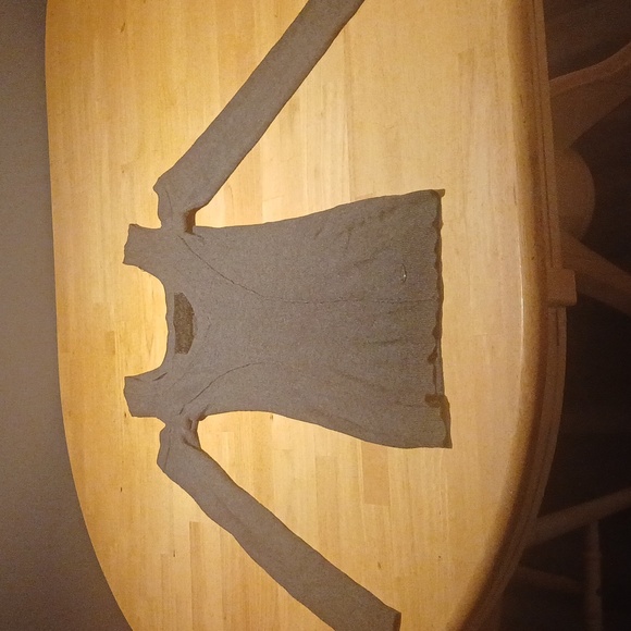 Woman's Guess Long Sleeve Shirt - Picture 2 of 6